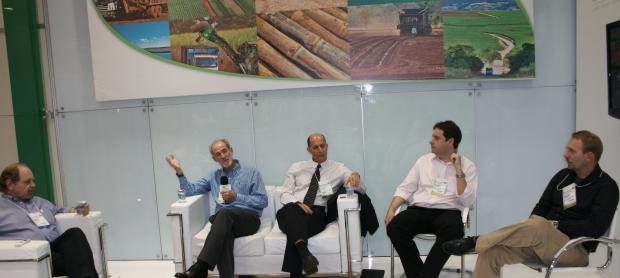 Alfred, Claudinei, Suleiman, Eduardo e Adilson: especialistas falam sobre possibilidade de mais renda no setor de cana