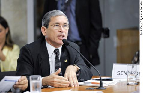 Para Paulo Davim, cabe  Anvisa definir critrios para distribuio segura dos alimentos