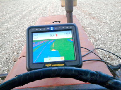 O GPS Plateau utiliza sinais de satlite e softwares para orientar os trabalhos no campo, e ainda gerar dados de desempenho. Divulgao Basf