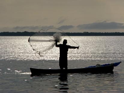 Pescadores tero direito a benefcio durante o defeso, perodo em que a atividade  proibida