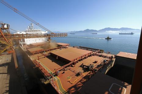 Portos do Arco Norte mostram bom desempenho nas exportaes de gros (Foto: Appa)